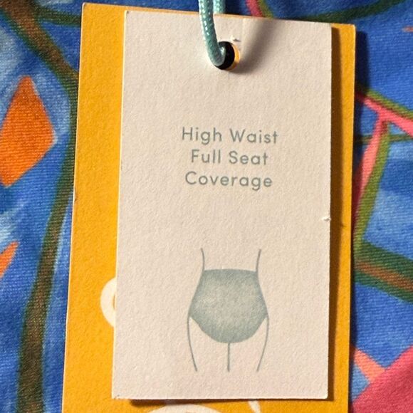 Kona Sol bikini bottom size M (8-10) Hawaiian print NWT top sold separately - Picture 5 of 12